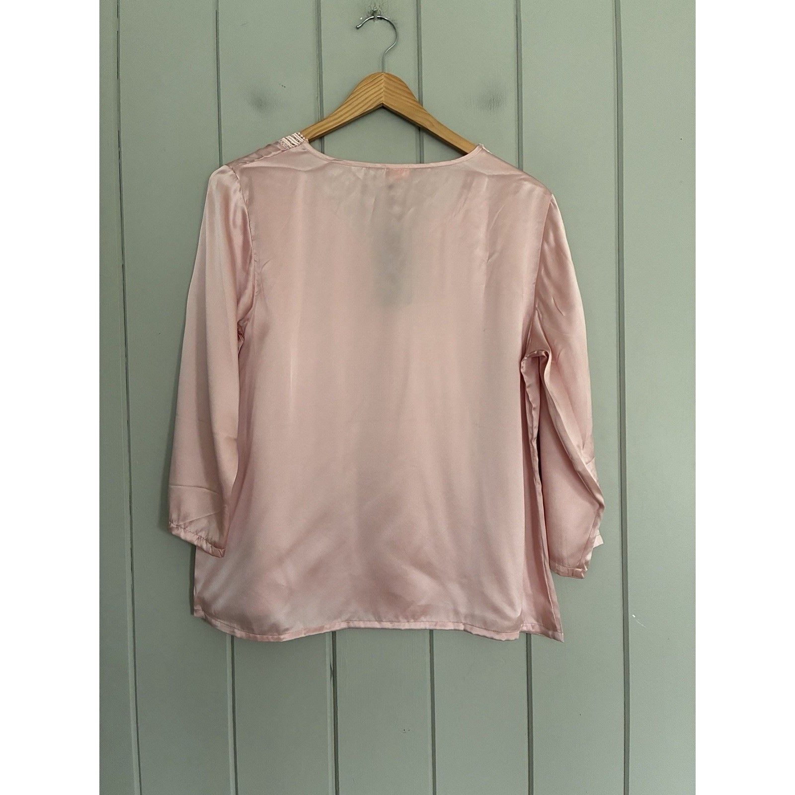 Nwt Silksilky Pink Satin Pajama Top M Medium Soft Pink Embroidered 3/4 New — image 4 of 7